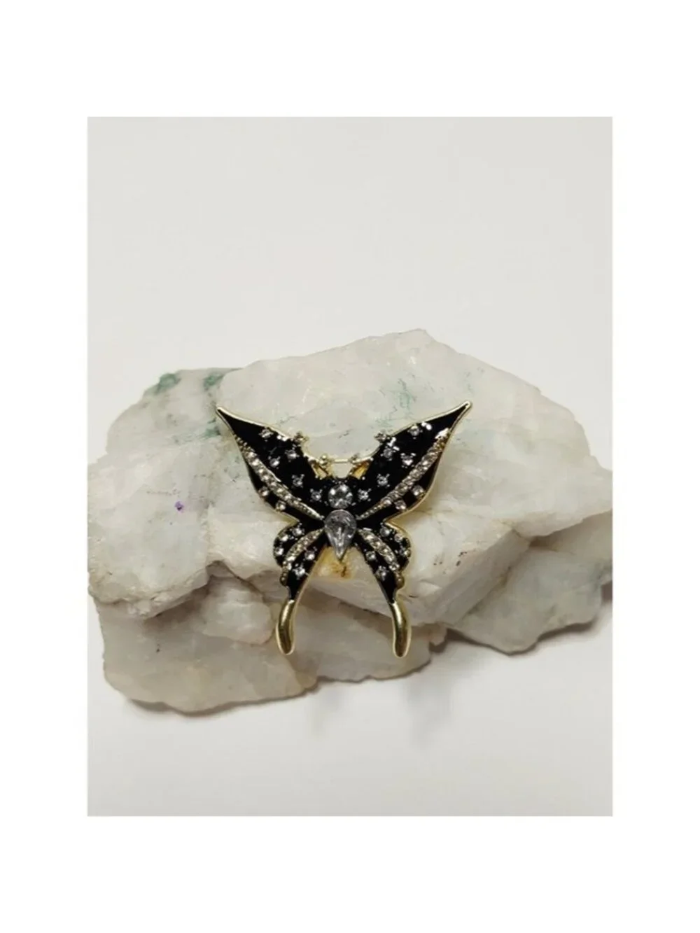 Stunning Butterfly Crystal Pin Fashion Brooch in Black and Gold